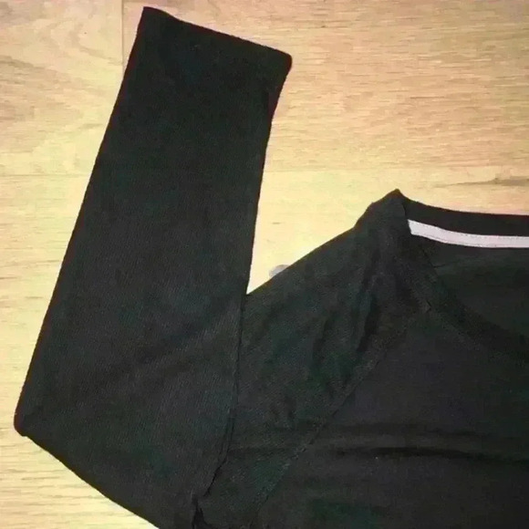 Champion long sleeve top size medium - Picture 7 of 12